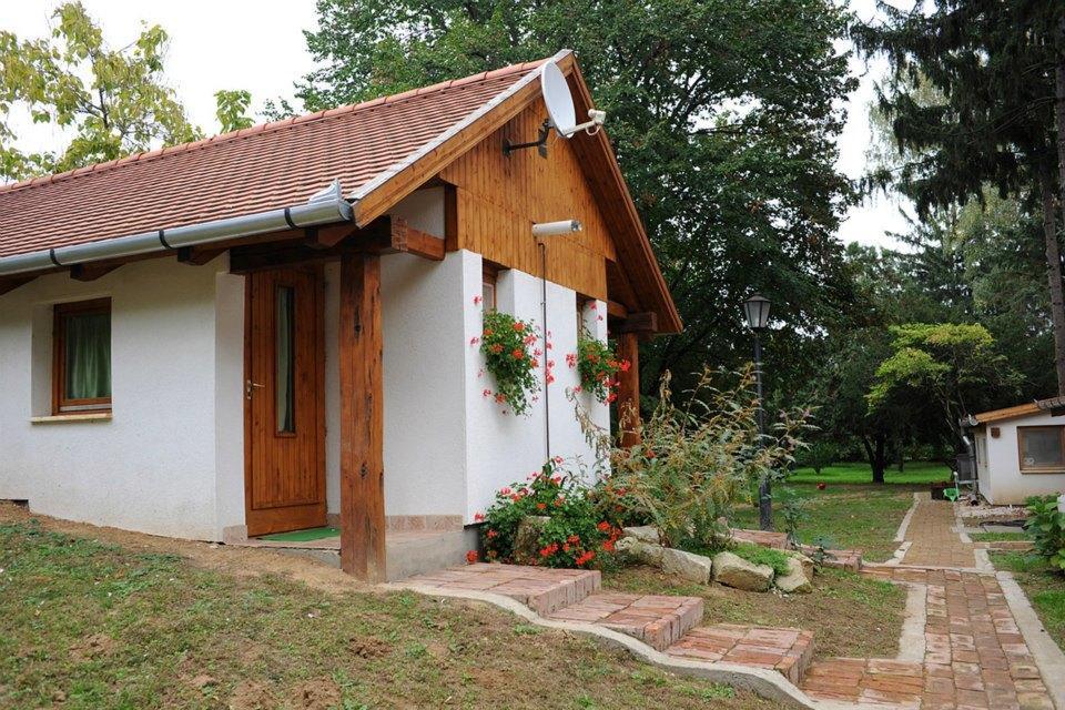 Kastelyszallo Mateszalka Bed & Breakfast Luaran gambar